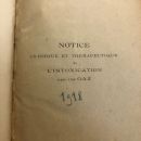 Ouvrage comprenant une notice confidentielle sur l'intoxication par les gaz et deux brochures Paris Médical de mars et avril 1935 consacrées aux gaz de combat.